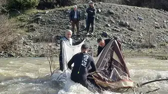 Kayıp olarak aranan kadın derede ölü bulundu