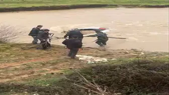 Otomobil dereye uçtu