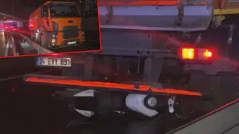 Belediye temizlik aracına çarpan motosikletteki 2 kişi öldü