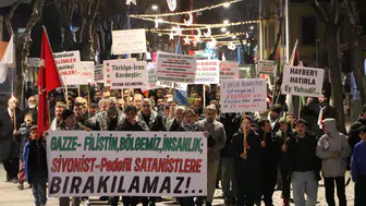 Konya’da İran için dayanışma yürüyüşü