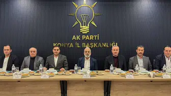 AK Parti Konya teşkilatları iftar sofrasında buluştu