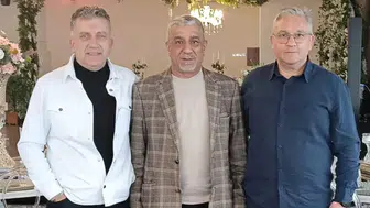 EFSANE BAŞKAN İSTANBUL’DA ASKER ARKADAŞLARIYLA