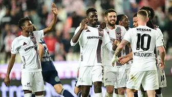 Gaziantep FK, Antalyaspor'u 4-1 yendi