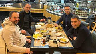 DOST İSİMLERİN SAHUR MESAİSİ