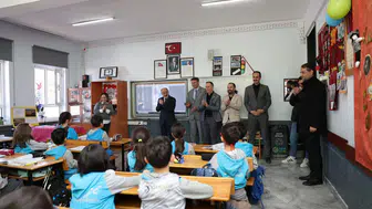 Beyşehir’de Başkan Bayındır’dan sınıf ziyareti!