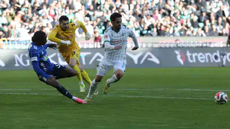 Konya'da hakem kararları damga vurdu! Konyaspor'u doğradılar: 1-1