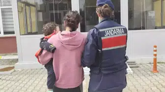 20 yıl hapis cezası bulunan kadın, kucağında bebeğiyle cezaevine girdi