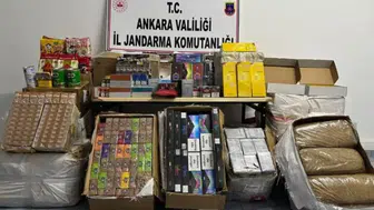 TIR’da kaçak tütün mamulleri ve gıda maddesi ele geçirildi