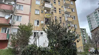 Evde tek başına olan çocuk evi yaktı