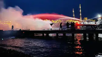 Marinada demirli 8 motoryatı etkileyen yangın kontrol altına alındı