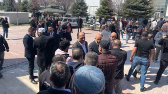 Başkan Altay camide hemşehrilerle dua etti