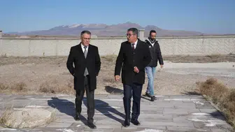 Konyalı Müdür, spor salonu inşaatını inceledi