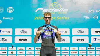 Konya Büyükşehir Belediyesporlu Tarakçı’dan iki kategoride şampiyonluk