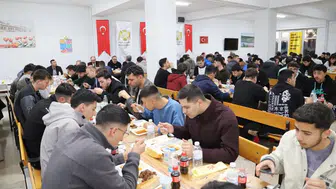 Ilgın’da protokol ve öğrenciler iftar sofrasında buluştu