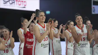 A Milli Kadın Basketbol Takımı, yarın Kanada ile karşılaşacak