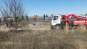 Yolcu indiren minibüse tır arkadan çarptı: 11 yaralı