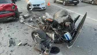 Üç aracın karıştığı zincirleme kaza: 3 yaralı