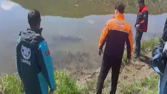 Kayıp olarak aranan çocuğun, derede cesedi bulundu