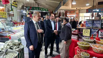 Akçeşme kentsel dönüşüm alanı ve Kadınlar Pazarı’nı incelendi