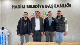 Konya'da askere gidecek gençler Başkan Çetiner'in elini öptü!