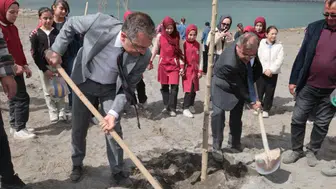 Konya'da yeşil seferberlik başladı: Her noktaya bir fidan!