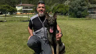 Latif Erol Doğa ve hayvanları ile bir arada