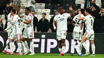 Beşiktaş derbiye kemik kadroyla çıkacak