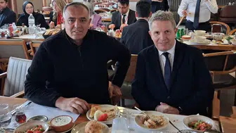 MEVLÜT TELLİOĞLU ERDOĞAN ARIKAN’I KONUK ETTİ