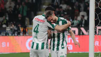 Berkan Kutlu şov yaptı! Konyaspor Trabzonspor'u devirdi 2-1