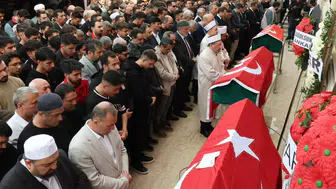 Yürek yakan veda: Kahramanmaraş şehitleri son yolculuğuna uğurlandı