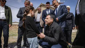 Özgökçen Yunak’ta vatandaşlarla buluştu