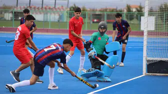 Konya’da Gençler Hokey heyecanı başladı