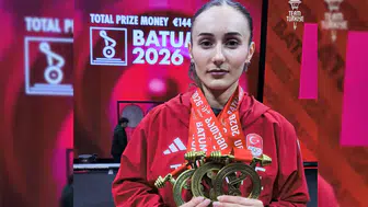 Halterde gururlandıran başarı