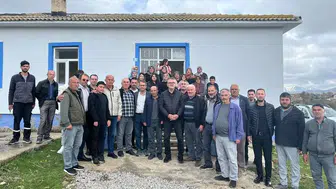 AK Parti heyetinden kırsal ziyaret: Vatandaşla samimi görüşme!