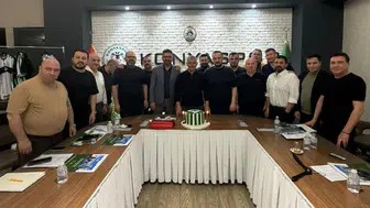 Konyaspor'da doğum günü heyecanı: Başkan Atiker'e sürpriz kutlama