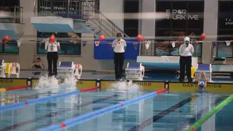 Konya’da minik kulaçlar zirve için yarıştı