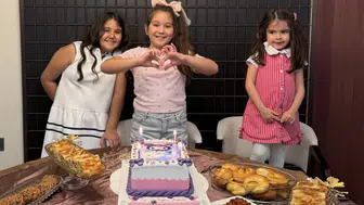 Ayşenur'a mutlu yıllar
