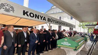 Oğulları tarafından öldürülen anne ve baba defnedildi