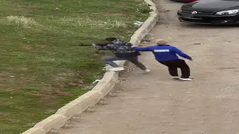 Sosyal medya hesabı açan eşine kızdı, kayınpederinin evine ateş etti
