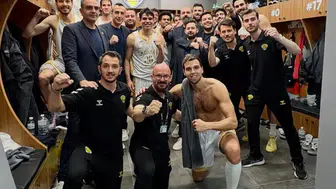 Büyükşehir adını yarı finale yazdırdı