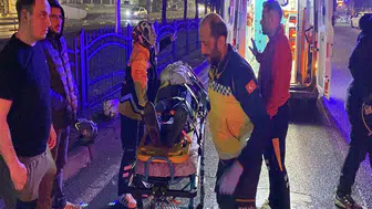 Devrilen motosikletteki 2 kişi yaralandı