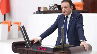 CHP’li Barış Bektaş’tan iktidara uyarı
