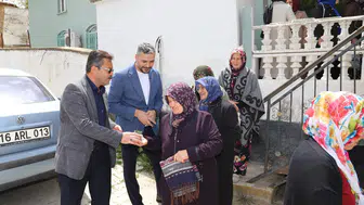 Konya'da annelere çat kapı ziyaret: Yüzler güldü!