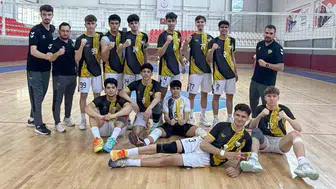 Büyükşehir voleybol takımı Türkiye finallerinde