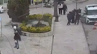 Polislerin ‘heimlich’ manevrası ile hayata tutundu