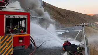 Yolcu otobüsü alevlere teslim oldu