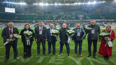 TÜMOSAN Konyaspor öğretmenleri unutmadı