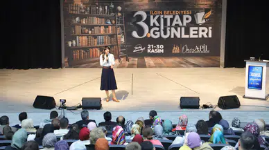 Konya Kitap Günleri’nde büyük buluşma: Salon doldu taştı!