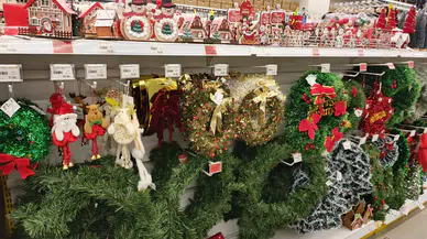 Konya AVM’lerinde yılbaşı fırtınası: Renk cümbüşü raflara taştı!