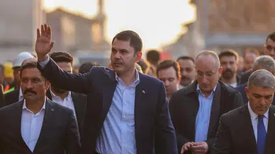 Bakan Kurum, Hatay'da afet konutlarını inceledi